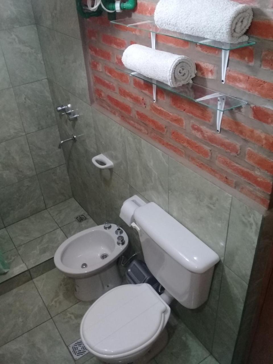 לינה וארוחת בוקר טיליקארה Retama חדר תמונה